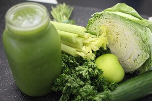 緑野菜とグリーンスムージー